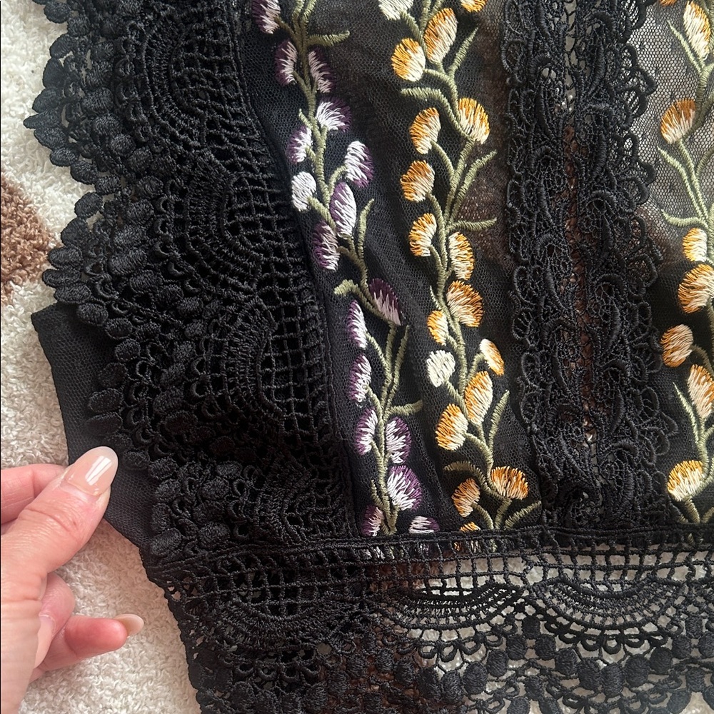 La Perla Black Lace Camisole with Yellow and Purple Floral Embroidery - Picture 4 of 6